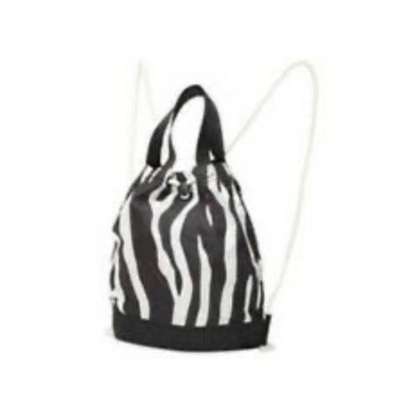 Converse 10018971-A01 Women's Bucket Bag Black White Drawstrings 3 Wear Options - Picture 2 of 7